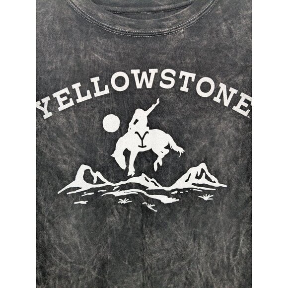 Yellowstone Mountain Pullover Sweatshirt Women Size S Logo Wash Cosplay Cowgirl - Picture 3 of 5